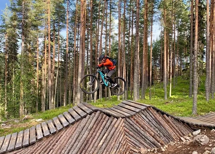 Mountain Center: Ski-in By Bike Arena